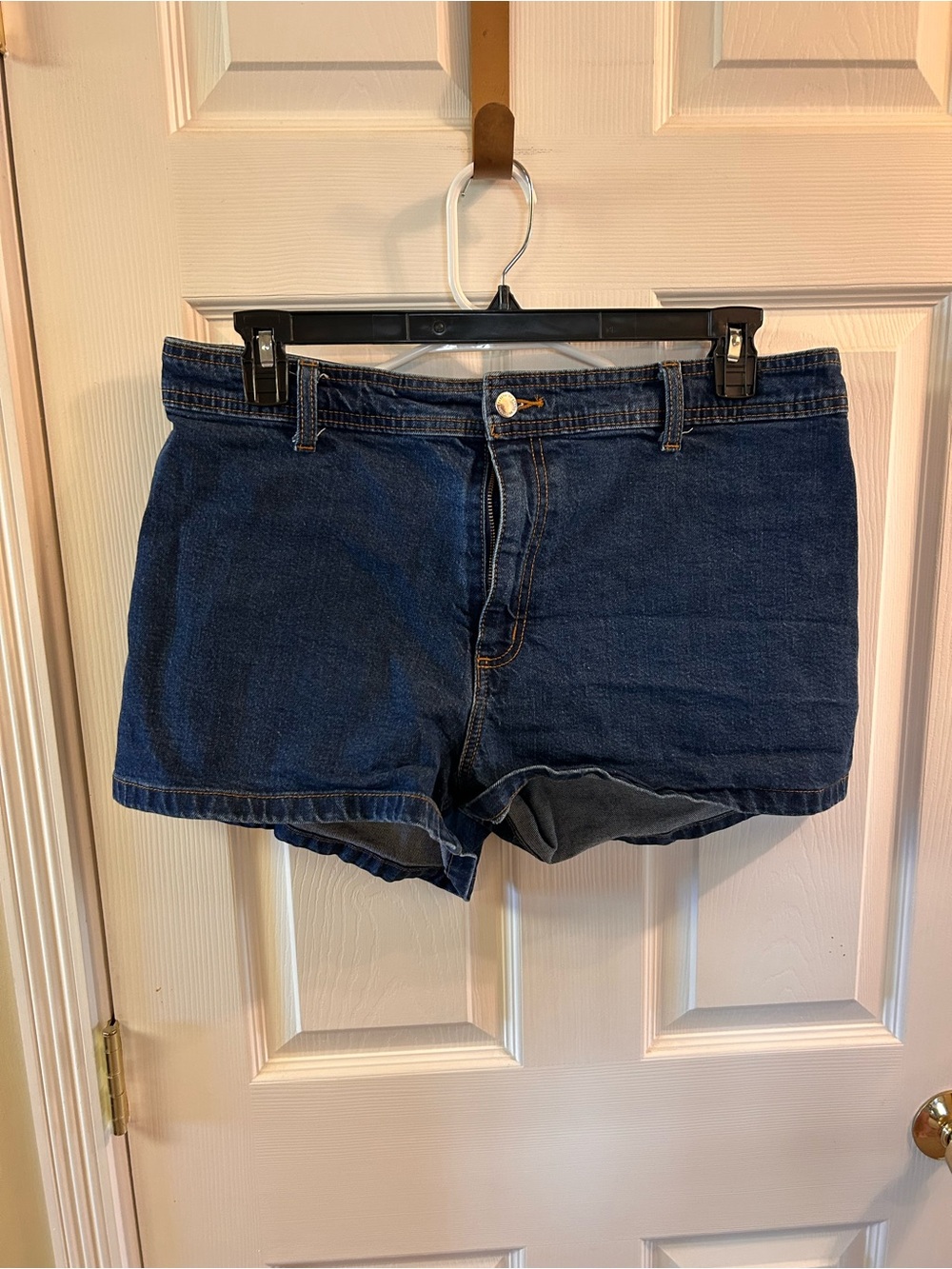 Universal Thread Dark Blue Denim High-Rise Jean Shorts